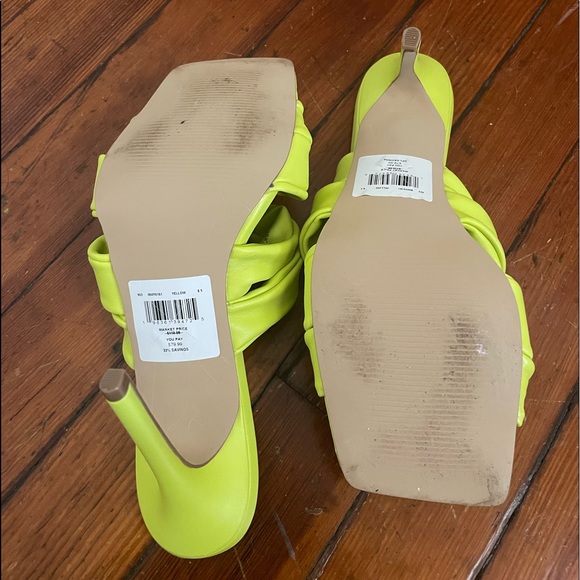 Steve Madden Ismay Heeled Sandal - Picture 6 of 6